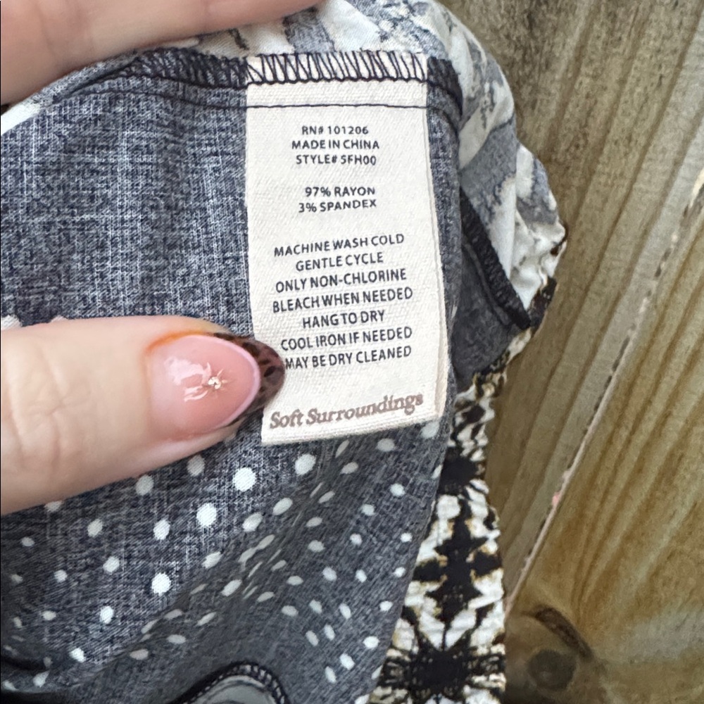 Soft Surroundings Canna Batlik Printed Wide-Leg Palazzo Pants, size 1X - Picture 6 of 6